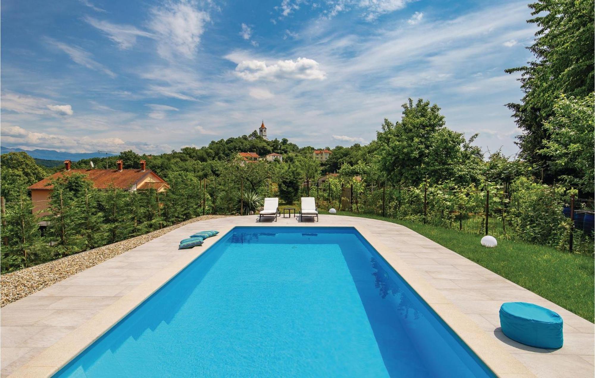 Lovely Home In Matulji With Outdoor Swimming Pool ภายนอก รูปภาพ